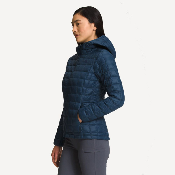 Куртка ThermoBall Eco Hoodie 2.0 Wm (Женский; XS; shady blue)